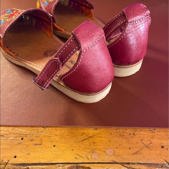 Leather women’s sandals. - Picture 3 of 5